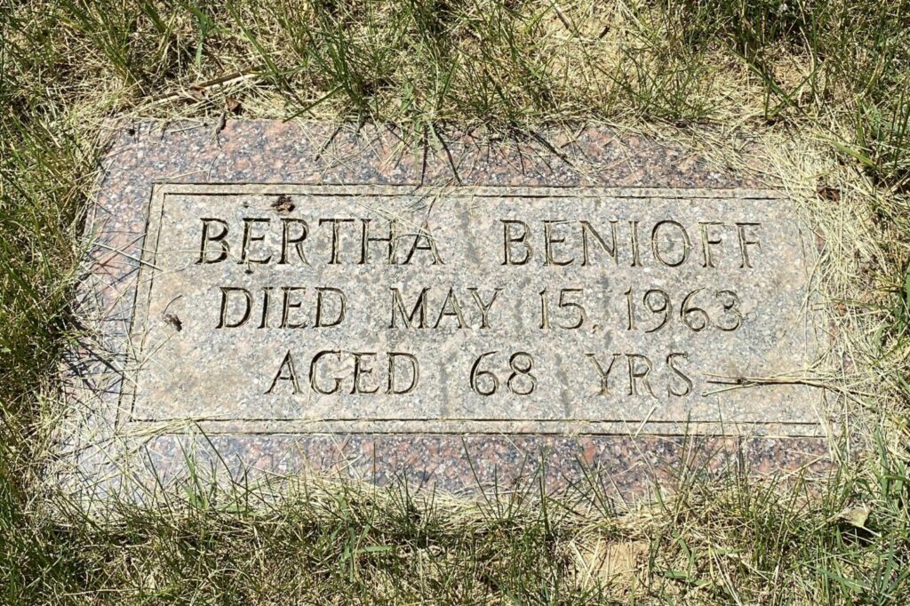 Gravestone of Bertha Benioff at the Beth El Memorial Park in WhiteHall, Delaware